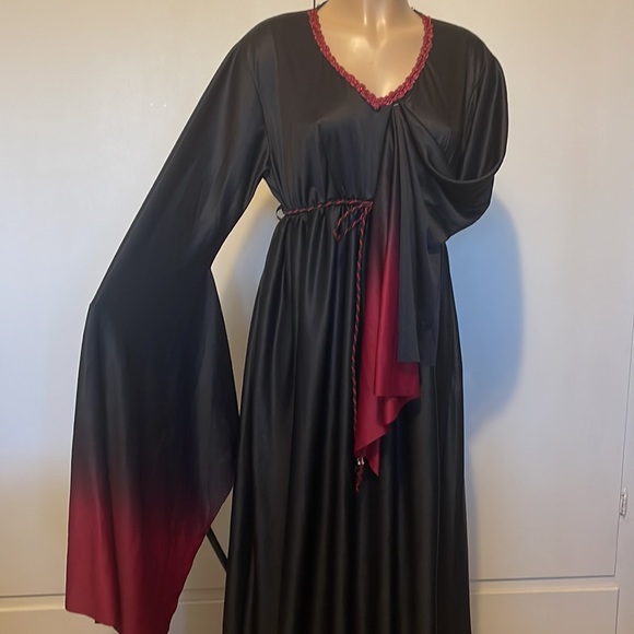 SPIRIT HALLOWEEN. V Neck Long costume womens DRESS size 16W -20W “ - Picture 6 of 15